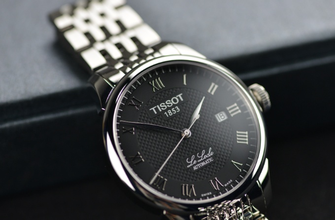 天梭手表磕碰了？這份急救指南讓你輕松應(yīng)對?。▓D）