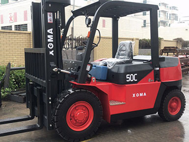 恭喜今日銷售部又出一單！廈工5.0T叉車壹臺